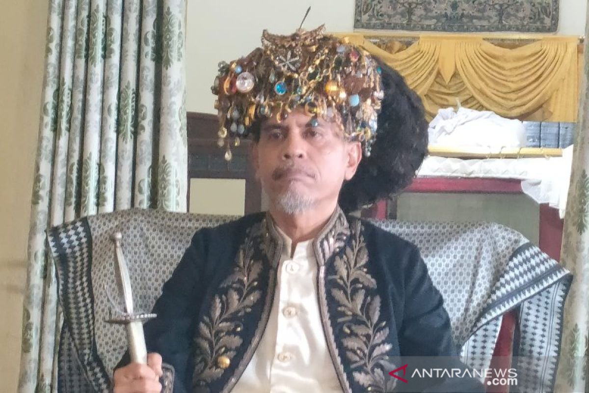 Hidayatullah Sjah resmi dikukuhkan jadi Sultan Ternate ke-49