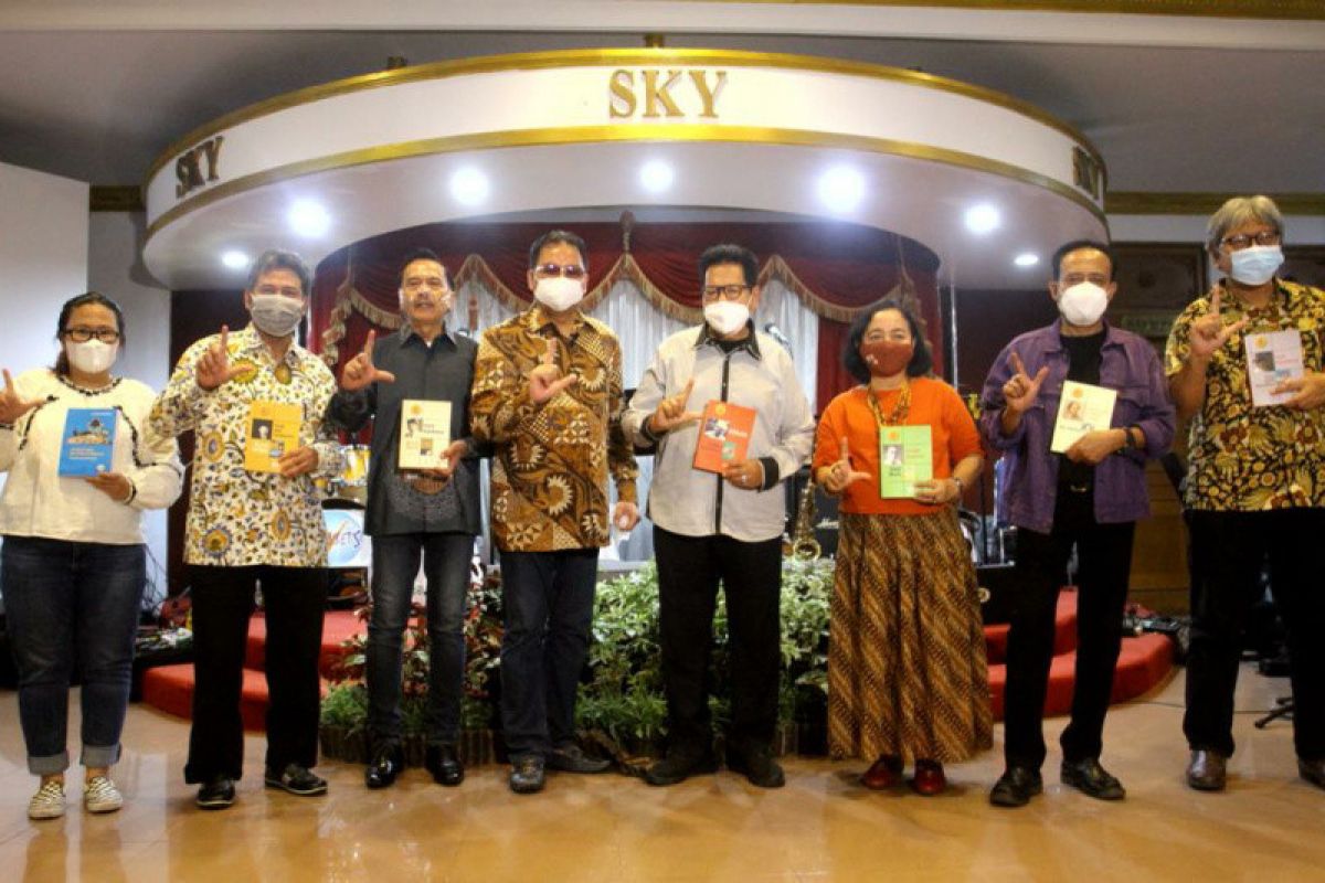 Satupena luncurkan 100 buku yang mengiringi sejarah Indonesia
