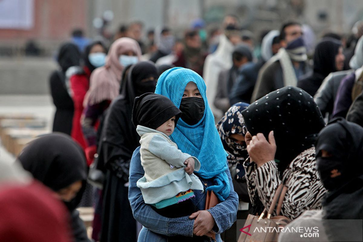 Akibat krisis ekonomi, Taliban bayar pegawai dengan gandum