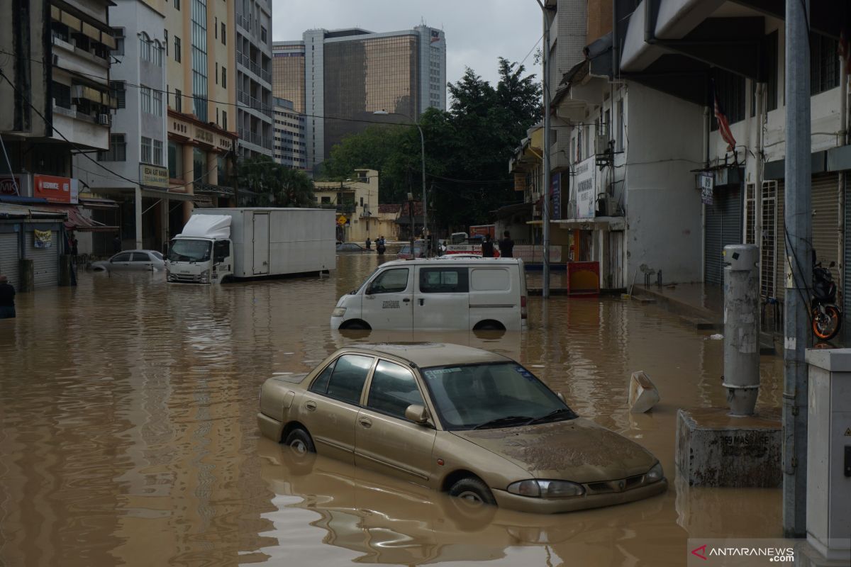 Banjir melanda  Kuala Lumpur