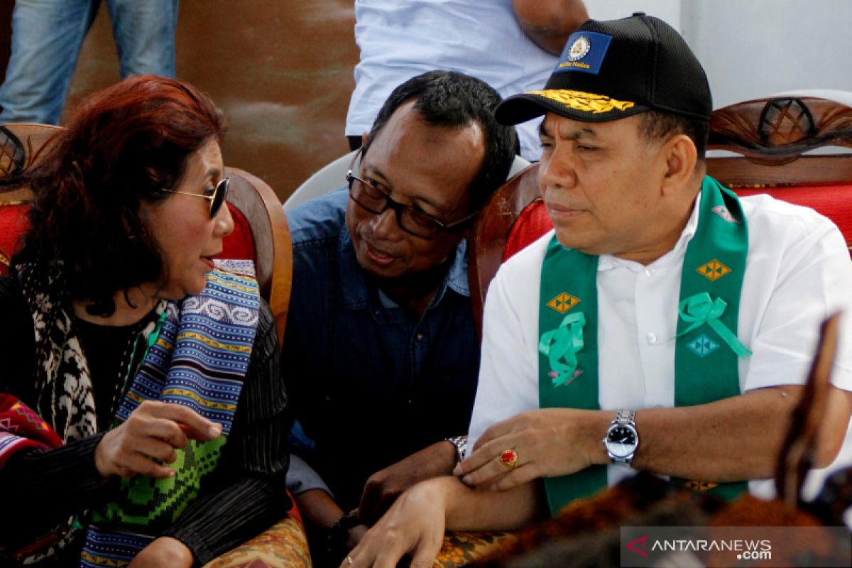 Mantan Gubernur NTT Frans Lebu Raya meninggal