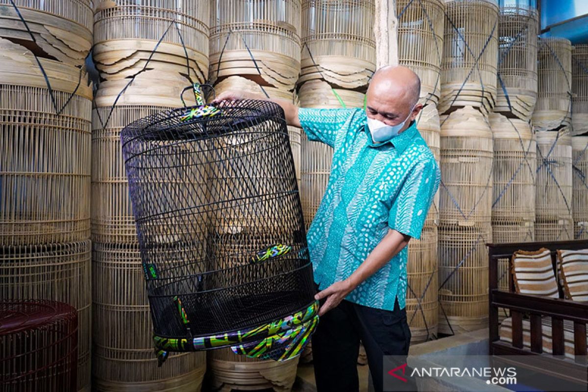 Menkop Teten ajak perajin sangkar burung urus NIB