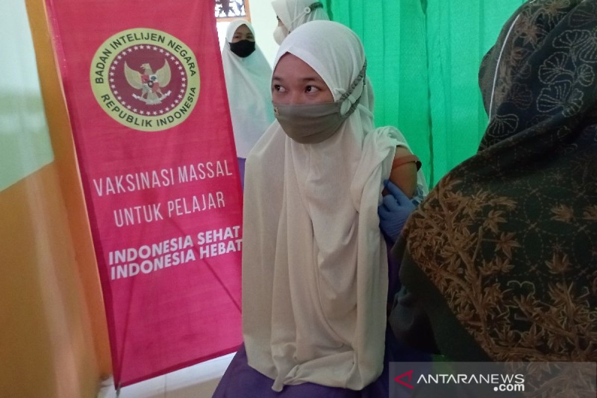 BIN Kalsel laksanakan Vaksinasi dosis dua di tiga pondok pesantren