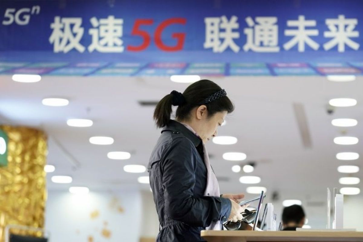 Ponsel berteknologi 5G terus dominasi pengiriman China pada November 2021