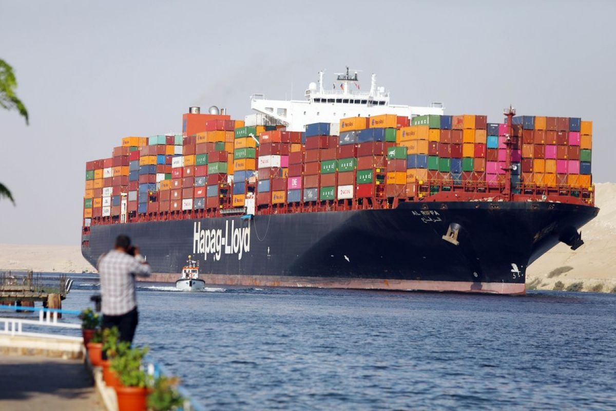 Pendapatan Terusan Suez capai rekor tertinggi pada 2021