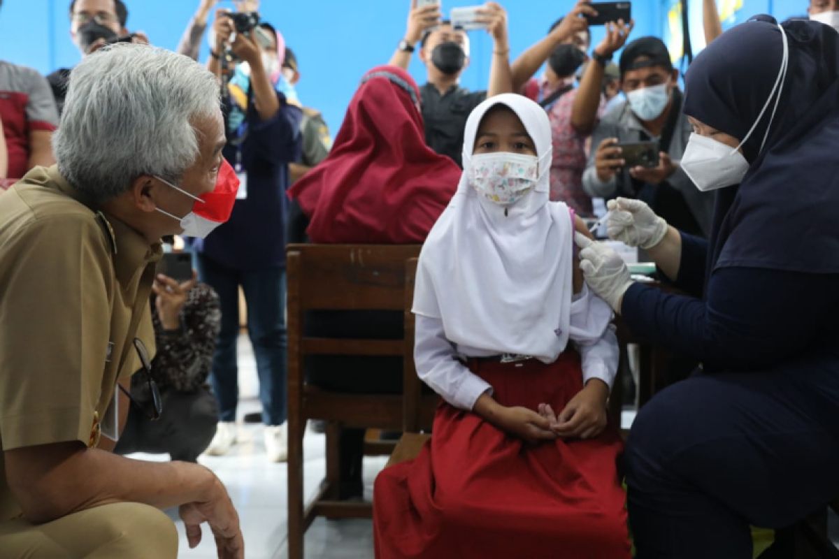 Gubernur Jawa Tengah ingin vaksinasi COVID-19 jangkau anak jalanan