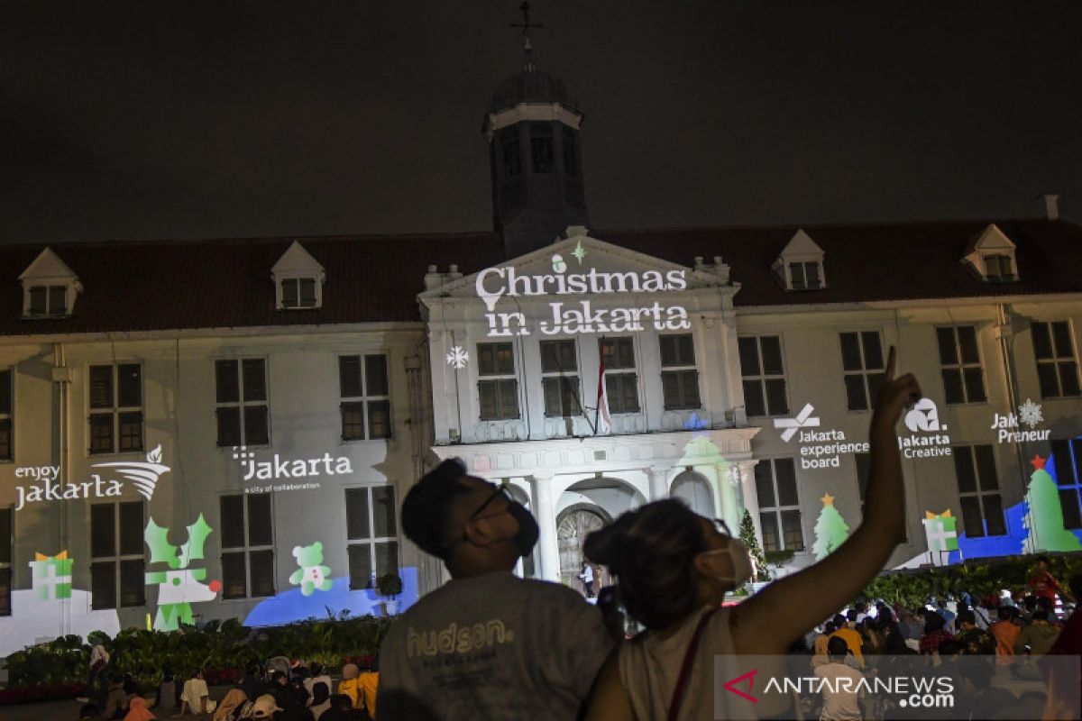 300 Satpol-PP jaga Kota Tua dan CNI Kembangan saat Tahun Baru