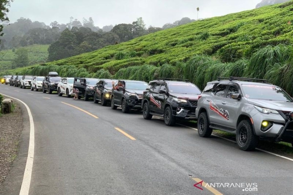 Komunitas Fortuner gelar touring jelajah Pantai Selatan Jawa sejauh 3.221 km