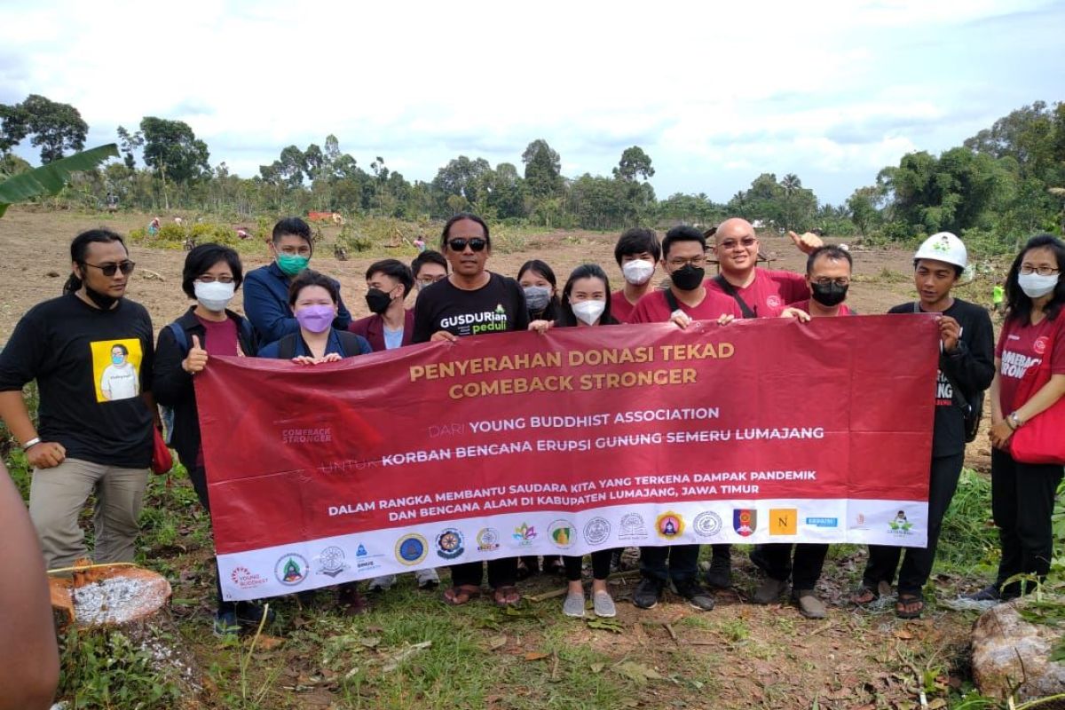 Peduli Semeru, Young Buddhist Association bangun hunian sementara di Lumajang