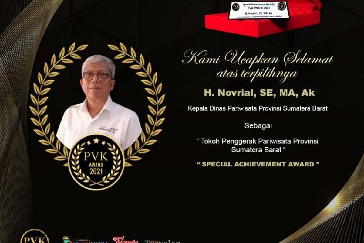 Kadispar Sumbar terima penghargaan "Special Achievement Awards" PVK AWARD 2021