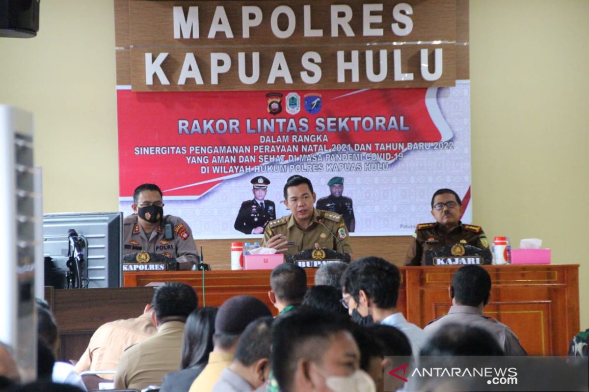 Bupati Kapuas Hulu ingatkan prokes harus diperketat hadapi Natal-Tahun Baru