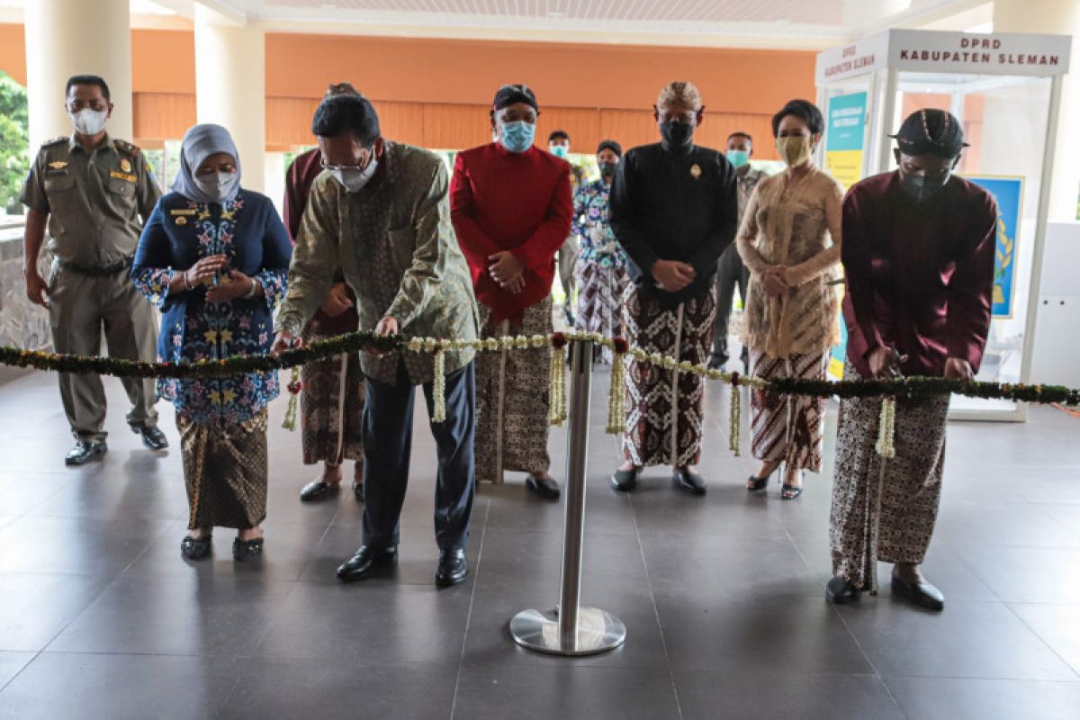 Gubernur DIY meresmikan Gedung DPRD dan Setda Sleman