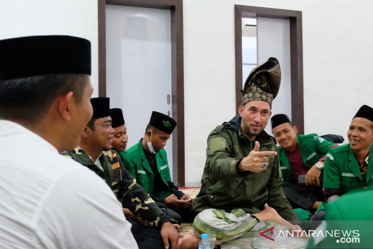 Ulama asal Pekalongan akan syiarkan shalawat di HUT Meranti