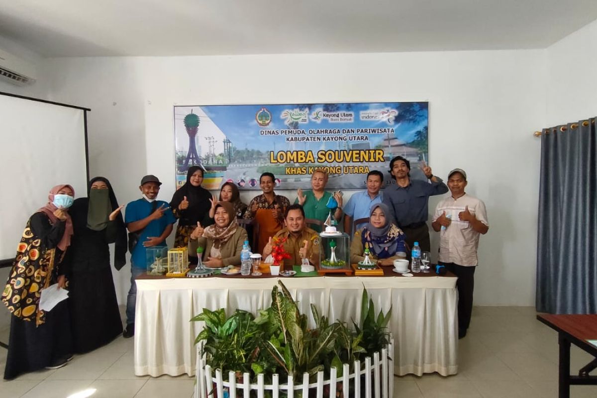 Kayong Utara gelar lomba suvenir khas lokal