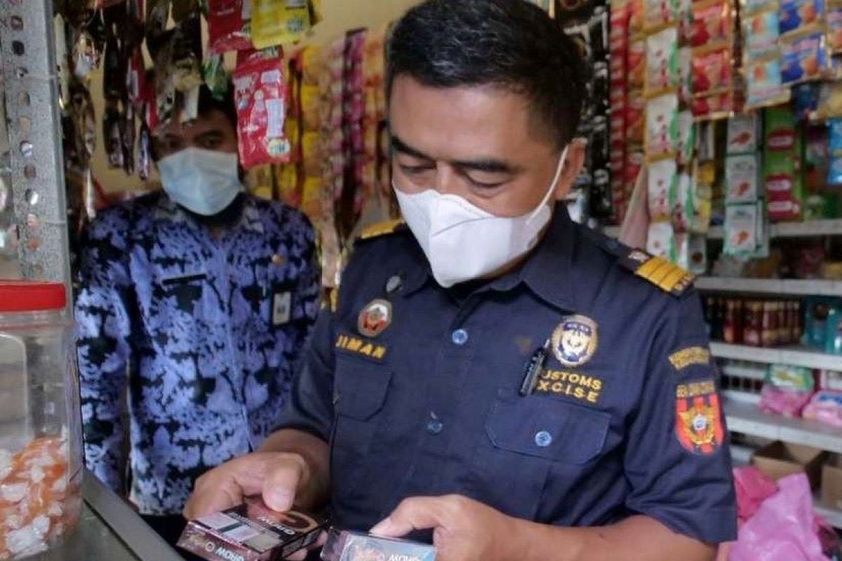 Pemkot Madiun-Bea Cukai sosialisasikan pencegahan penjualan rokok ilegal