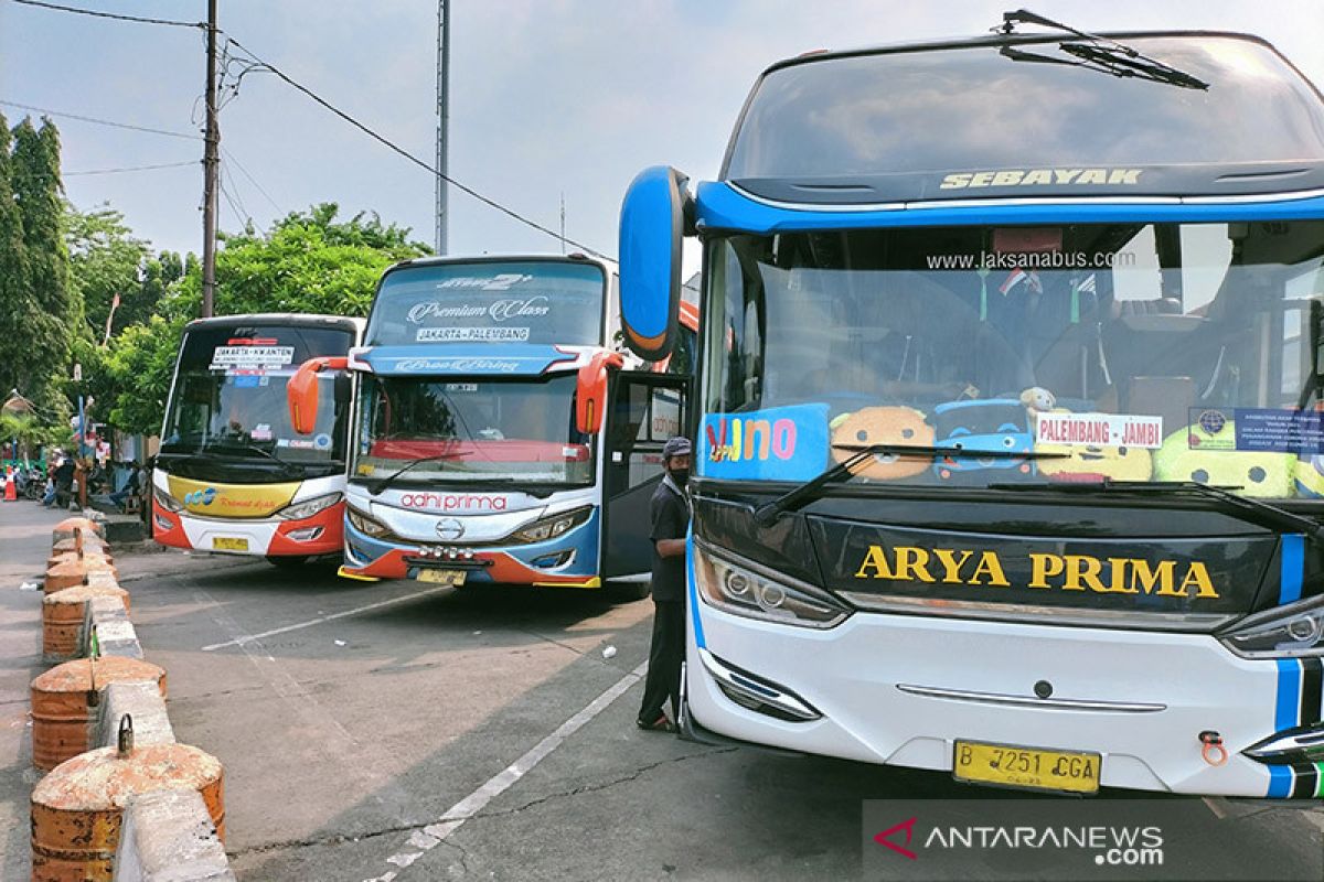 Terminal Kalideres gandeng kepolisian bangun gerai vaksin penguat