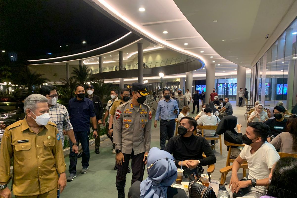 Bupati Muda dan Kapolres Kubu Raya sosialisasikan prokes di GAIA mall