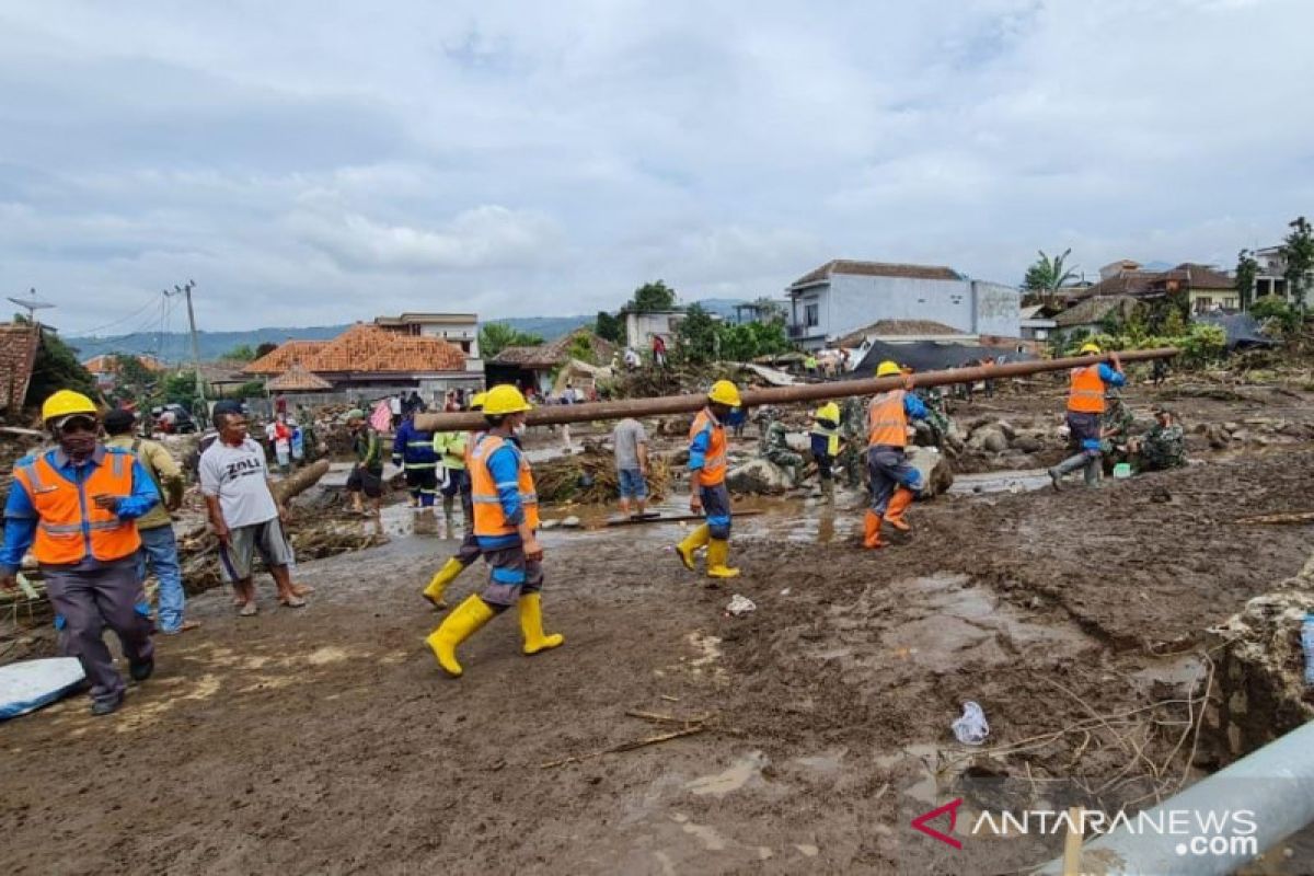 PLN berikan panduan hindari bahaya listrik saat banjir