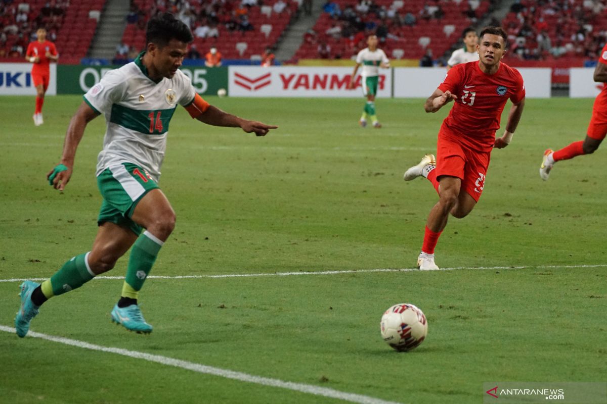 Indonesia diimbangi 10 pemain Singapura 1-1 di babak pertama