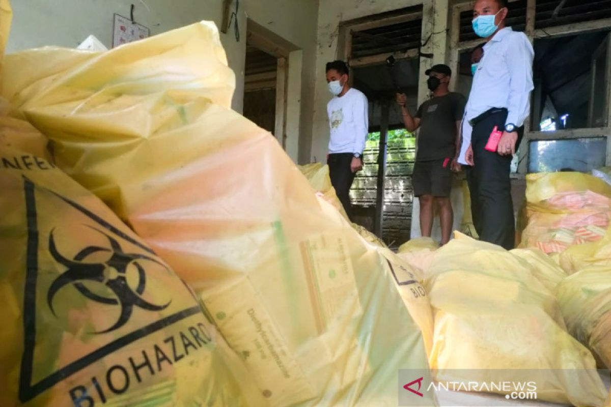 Polisi mendata jenis obat dari limbah medis di bekas Gedung BKMM NTB