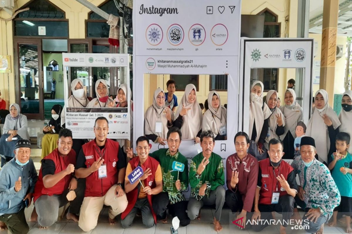 Muhammadiyah bersama GJB dan Antara sunat 156 anak