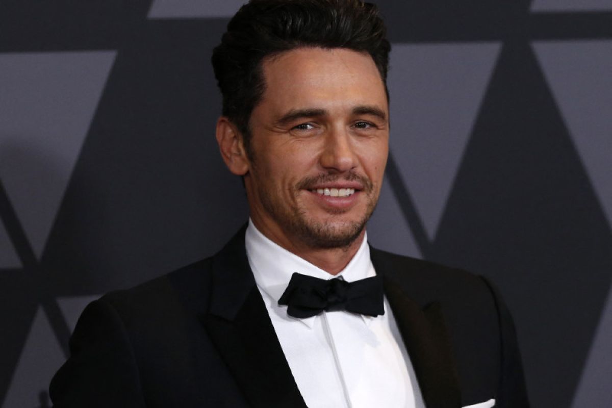 Kecanduan seks, James Franco akui tidur dengan muridnya