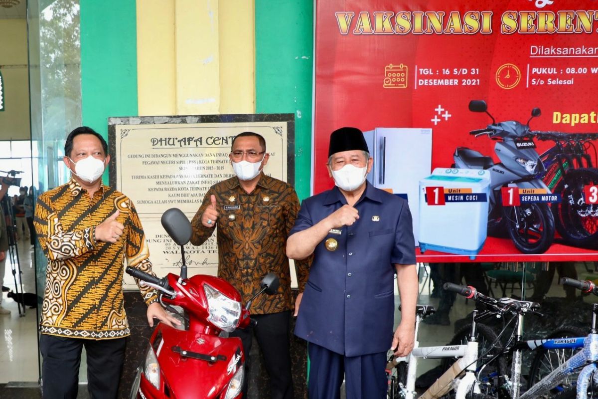 Mendagri mengapresiasi pelaksanaan vaksinasi COVID-19 dengan cara-cara kreatif