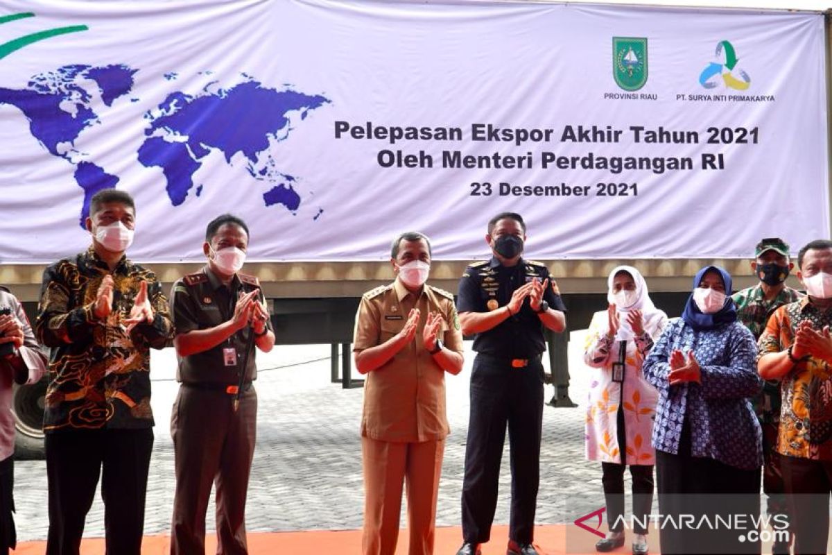 Gubernur Riau lepas ekspor pinang senilai Rp10 miliar