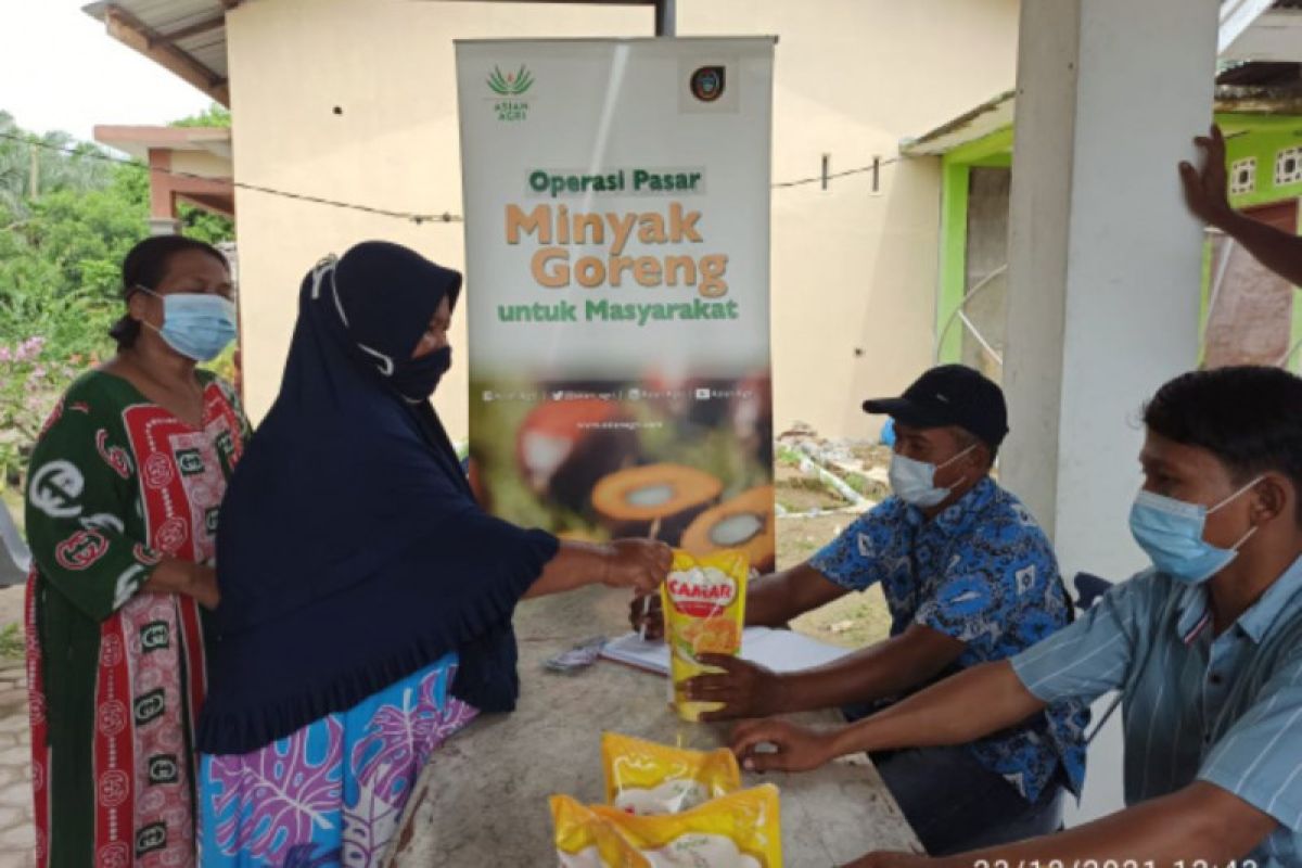 Asian Agri dan Grup Apical gelar operasi pasar minyak goreng 50.000 liter