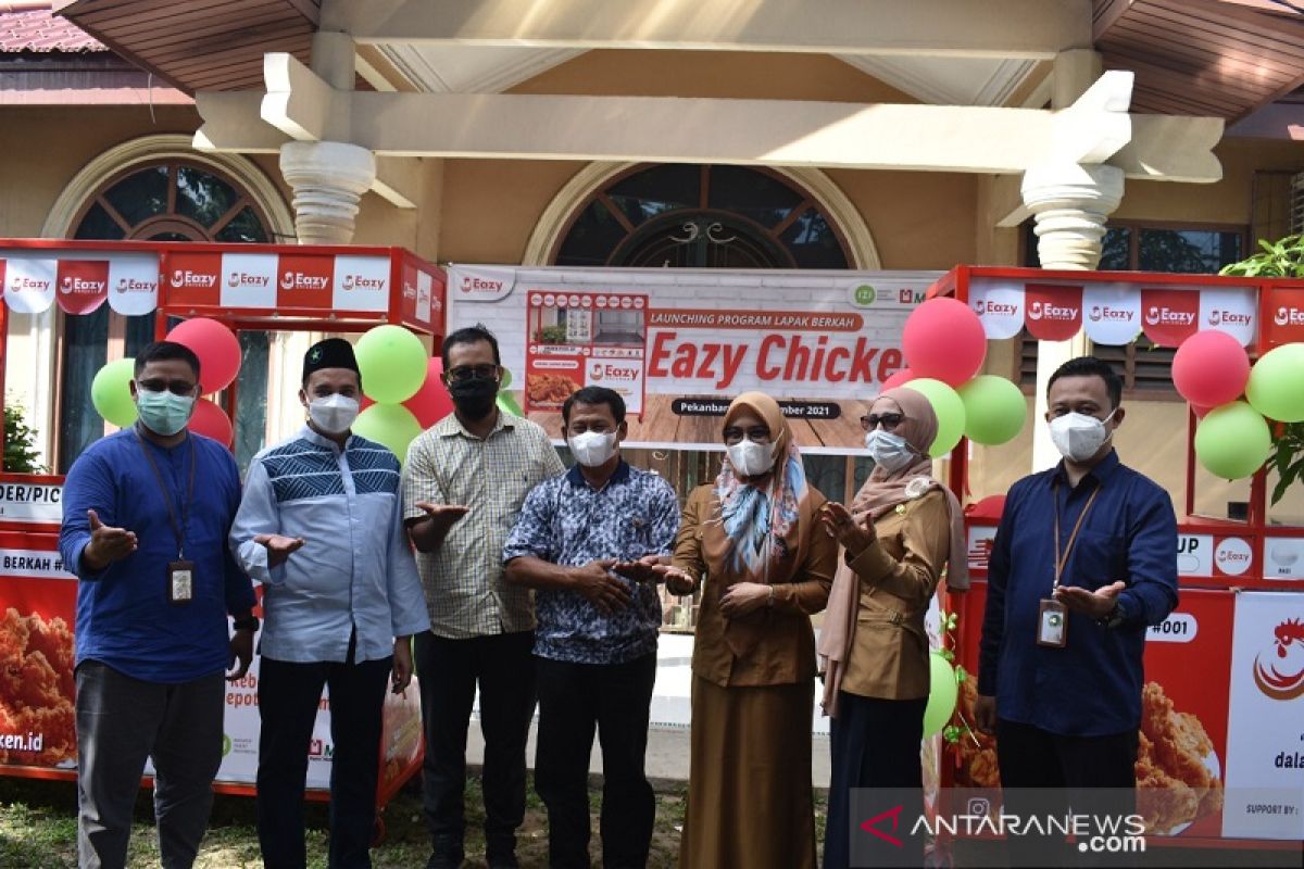 Launching Program Lapak Berkah Eazy Chicken,  IZI Riau-UPZ Majelis Telkomsel targetkan buka 1.000 lapak berkah