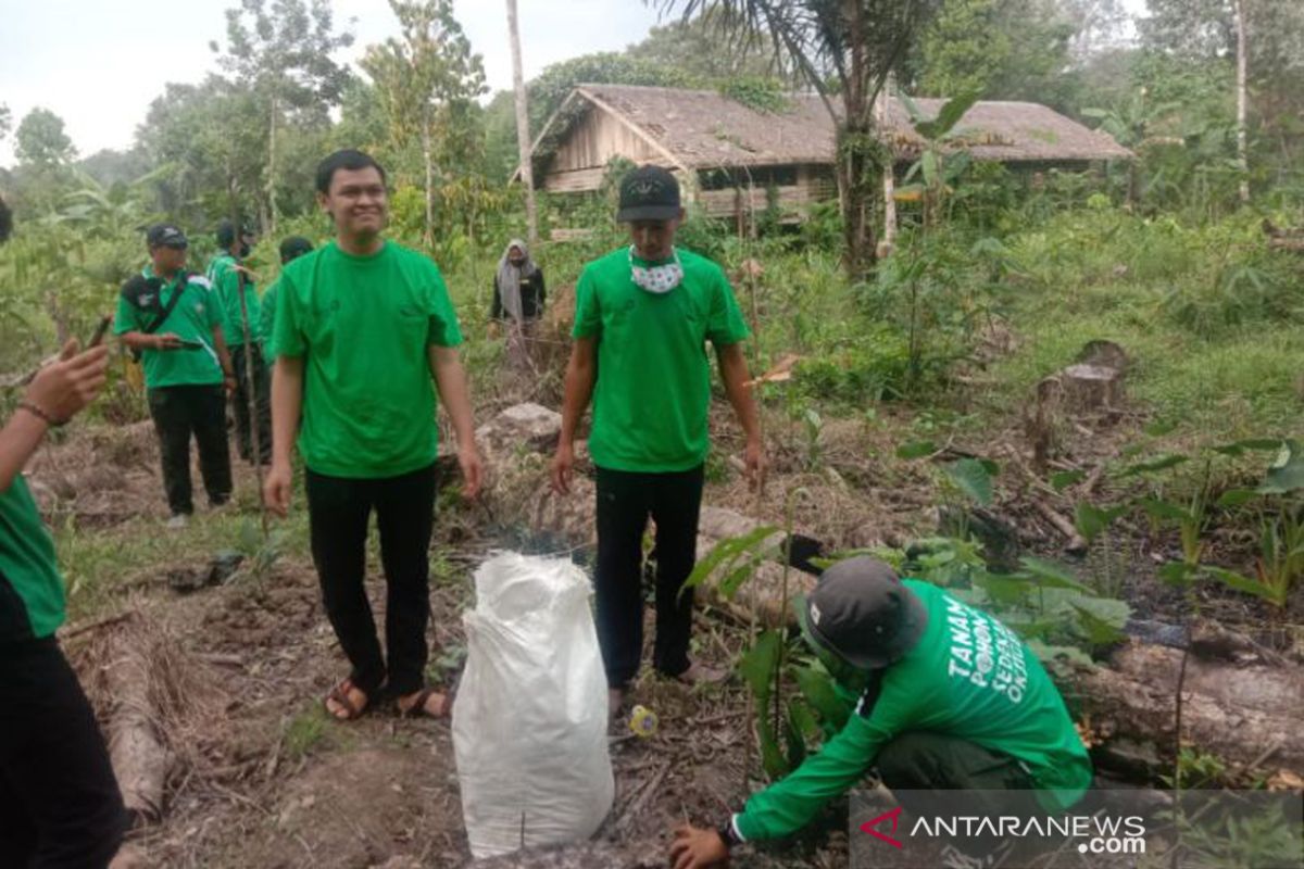 Balangan's Balida Village plants rare trees to support ecological awareness