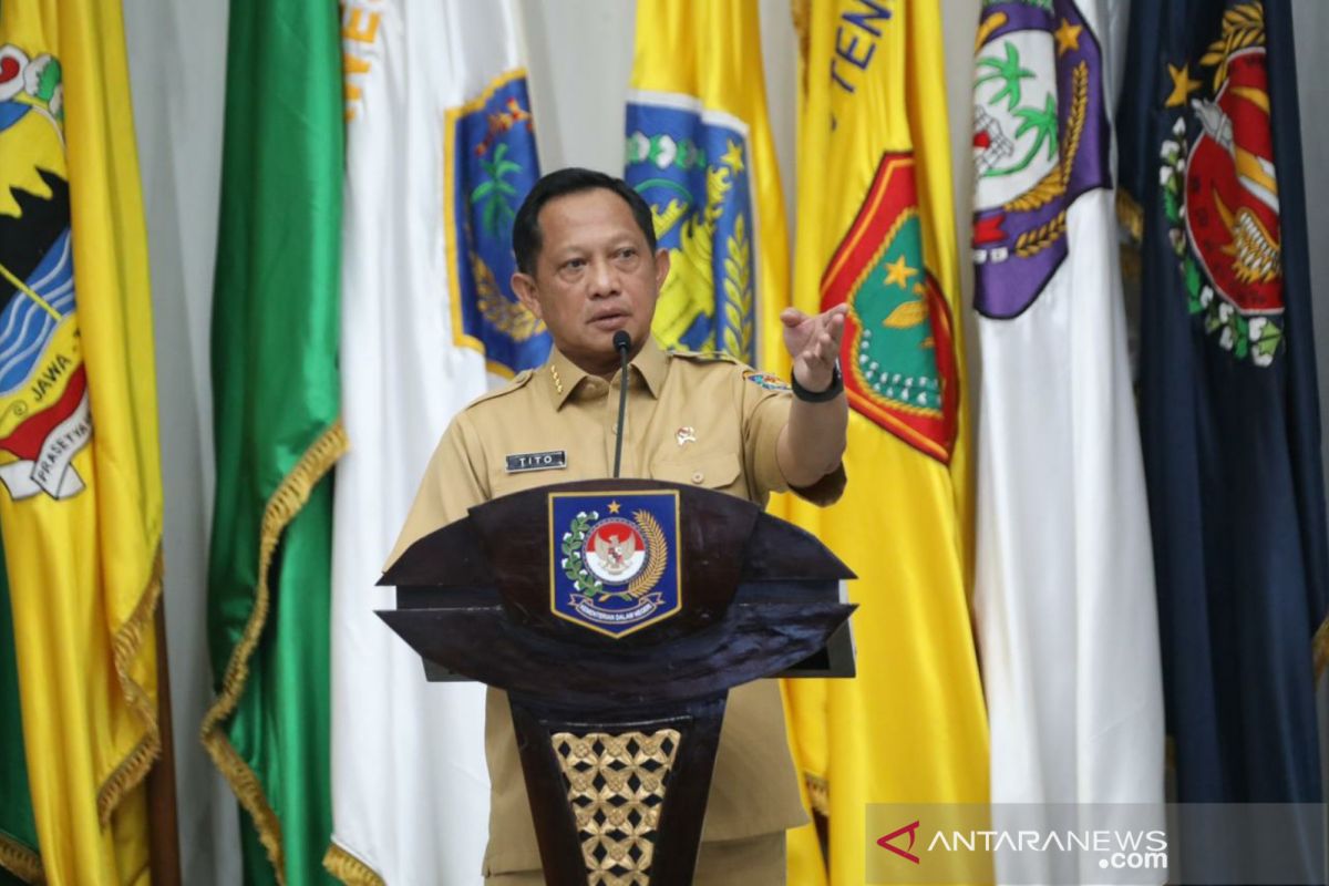 Mendagri larang kegiatan pawai hingga pesta kembang api cegah lonjakan COVID-19