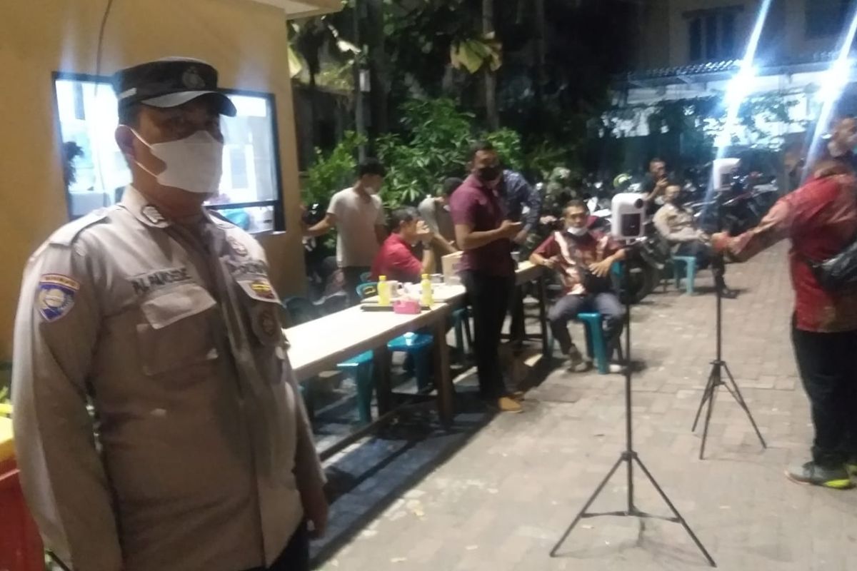 Polisi kawal ketat malam Natal di Katedral Medan
