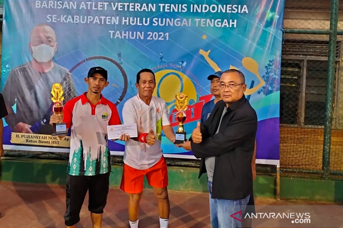 Pasangan Ipin dan Fahdi menjadi juara satu Tenis BAVETI HST