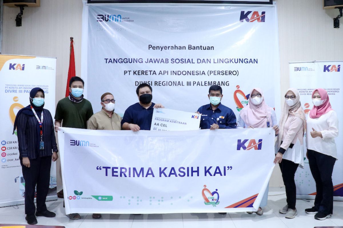 KAI Palembang salurkan dana CSR Rp678 juta