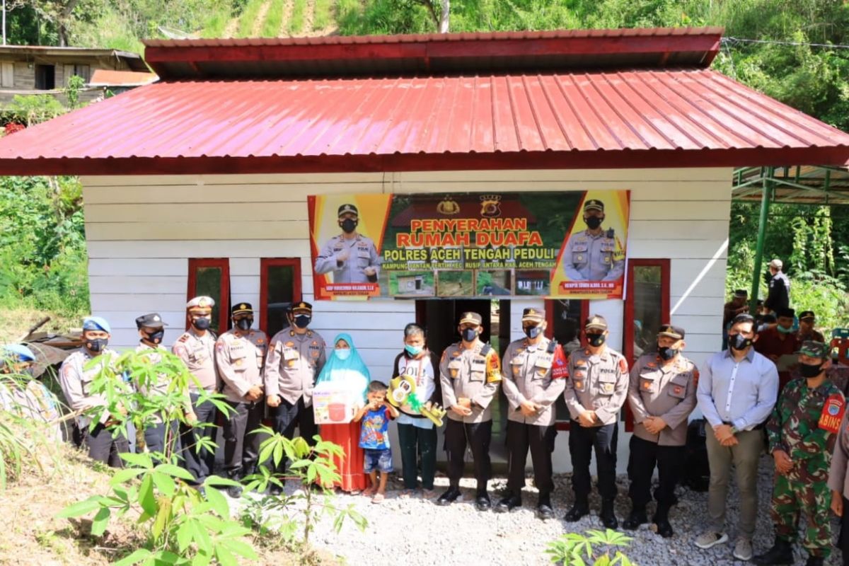 Polres Aceh Tengah bantu rumah layak huni warga kurang mampu