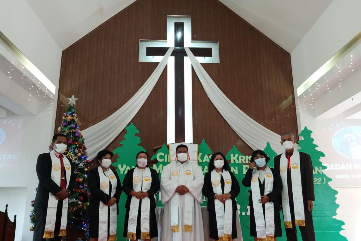 Ibadah Natal di GPIB Tanjung Pandan dibagi dua sesi