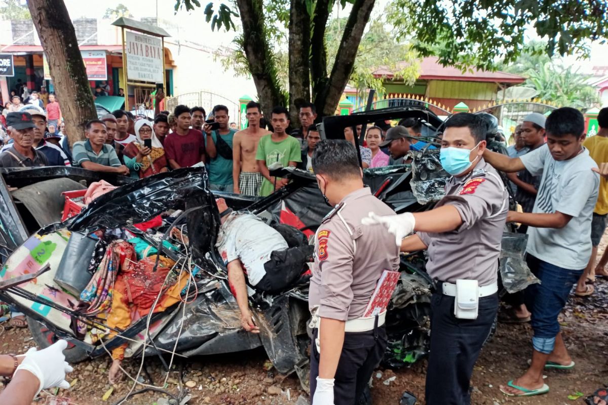 Tiga orang tewas dalam kecelakaan di Jalan Lintas Sumatera KM3 Bangko Jambi