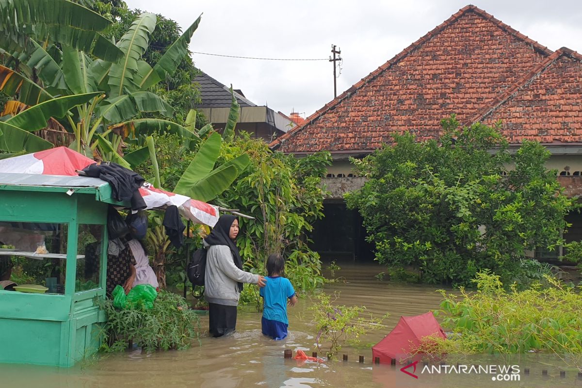 Wali Kota Palembang kunjungi rumah warga korban banjir