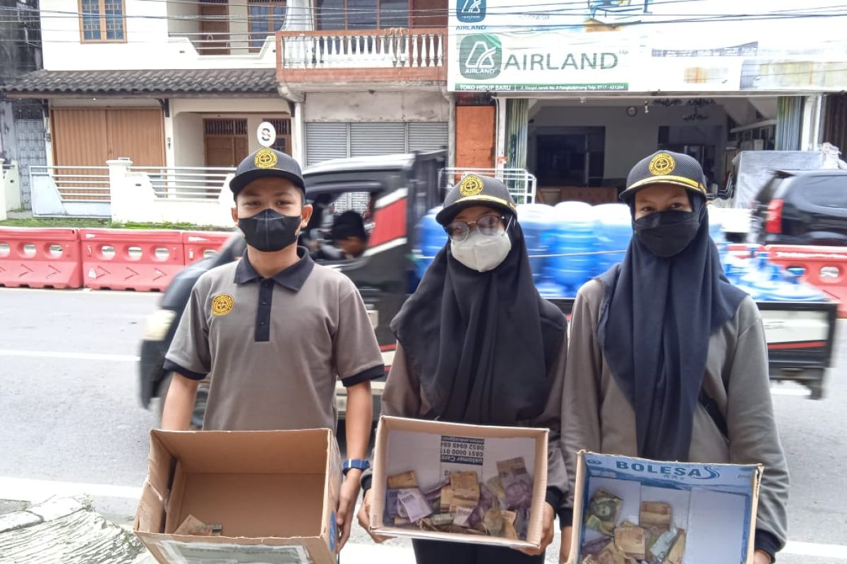 PPI Babel kumpulkan donasi untuk warga terdampak erupsi Semeru dan banjir Kalimantan