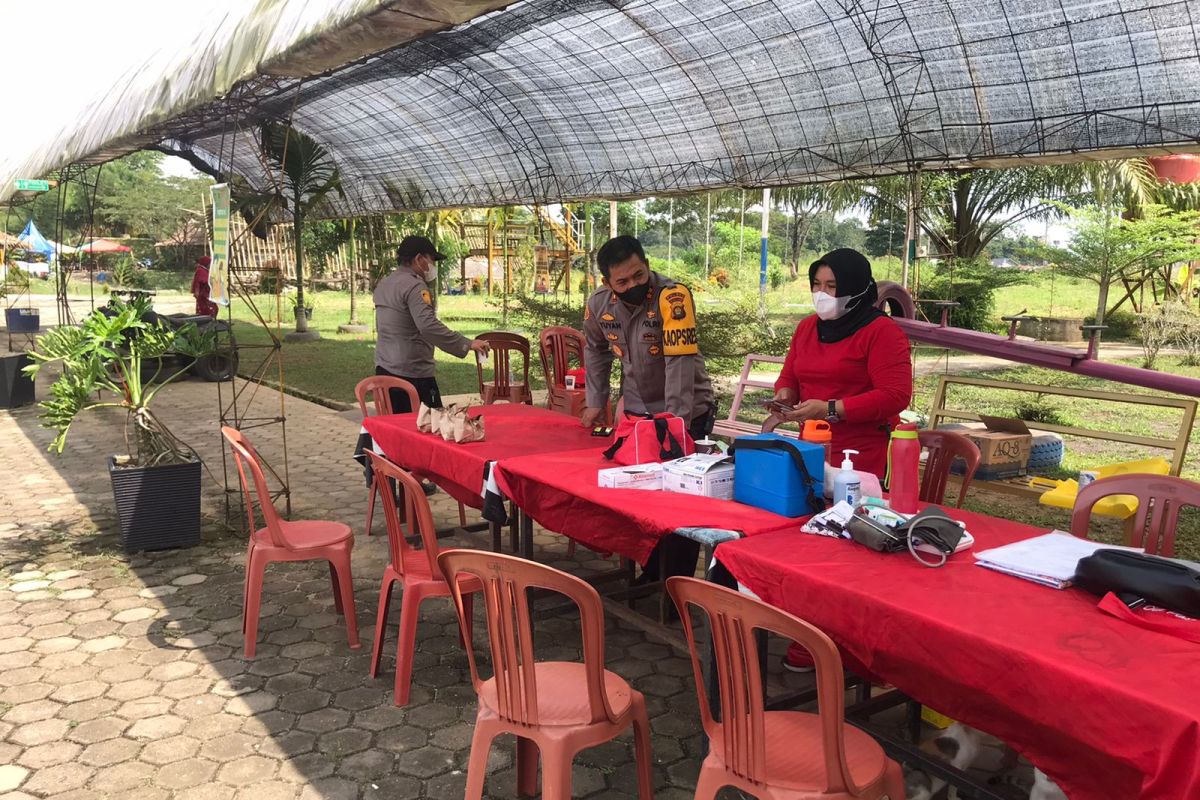 Polres Muarojambi buka gerai vaksin di lokasi wisata