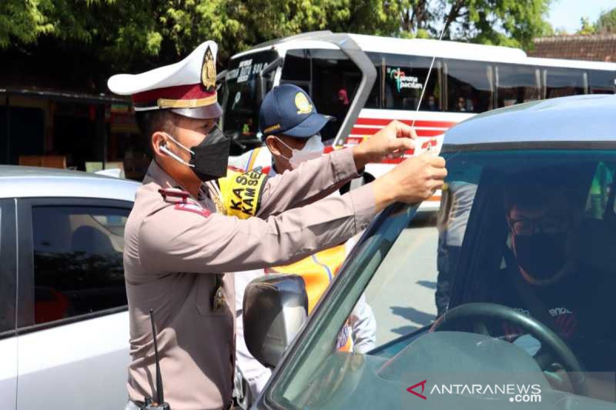 Polres Sukoharjo gelar "testing-tracing" pelaku perjalanan di  terminal