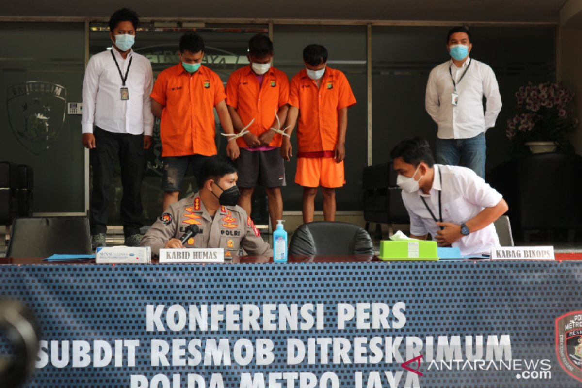 Kriminalitas kemarin, pencurian di kereta hingga penangkapan rampok