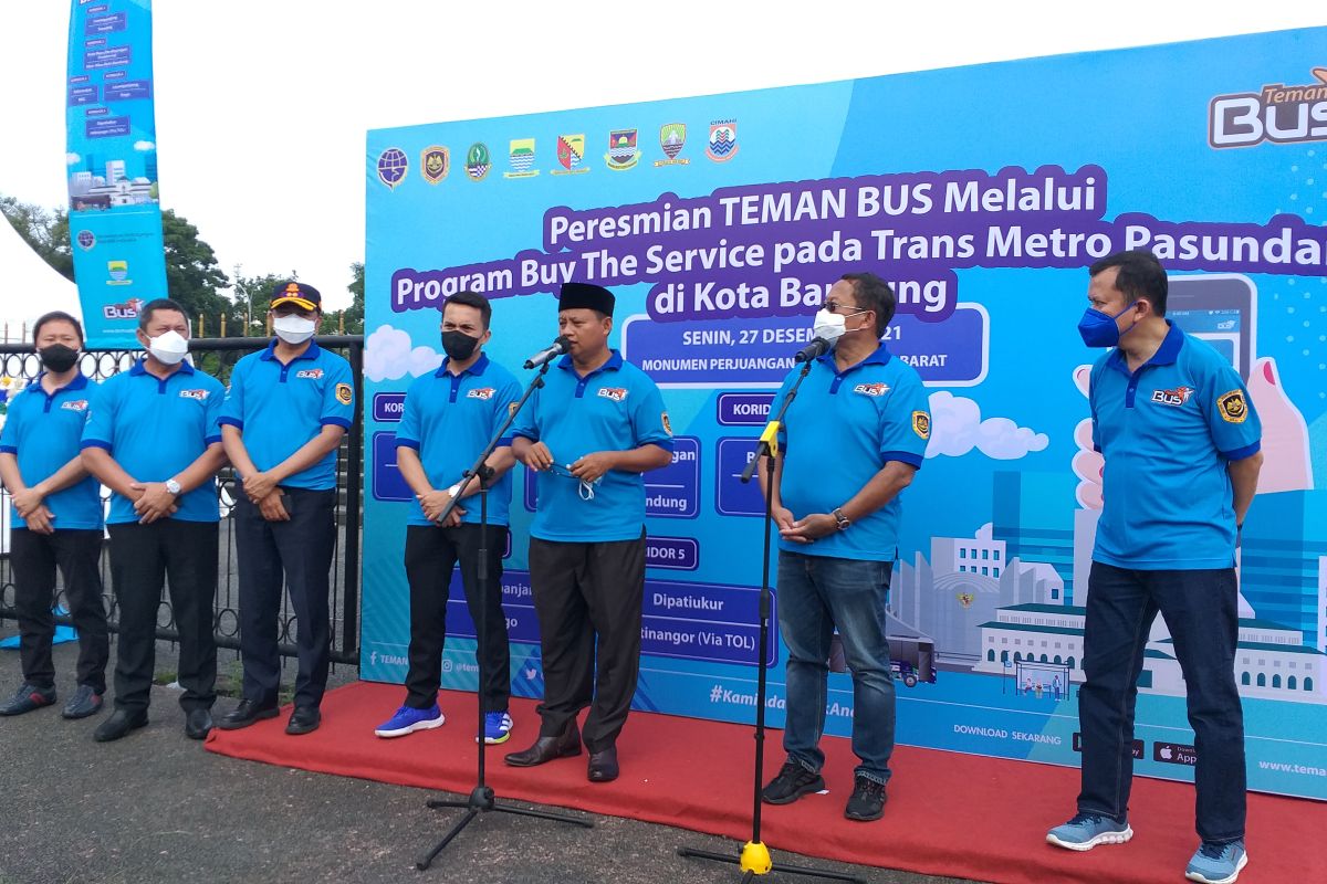 Bus Trans Metro Pasundan  di Bandung Raya resmi mengaspal