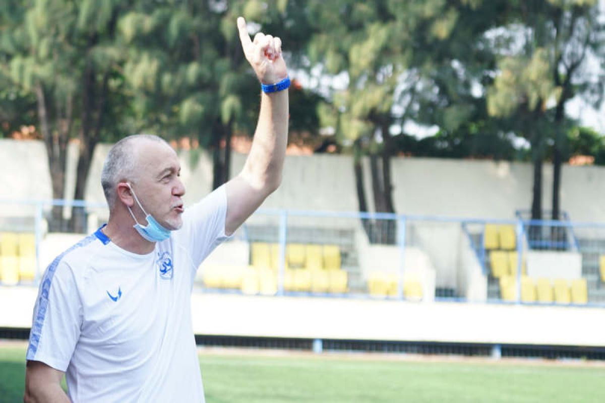 Dragan Djukanovic kembali melatih PSIS