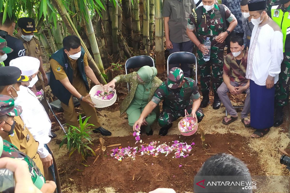 KSAD jiarah ke makam Salsabila di Nagreg Bandung