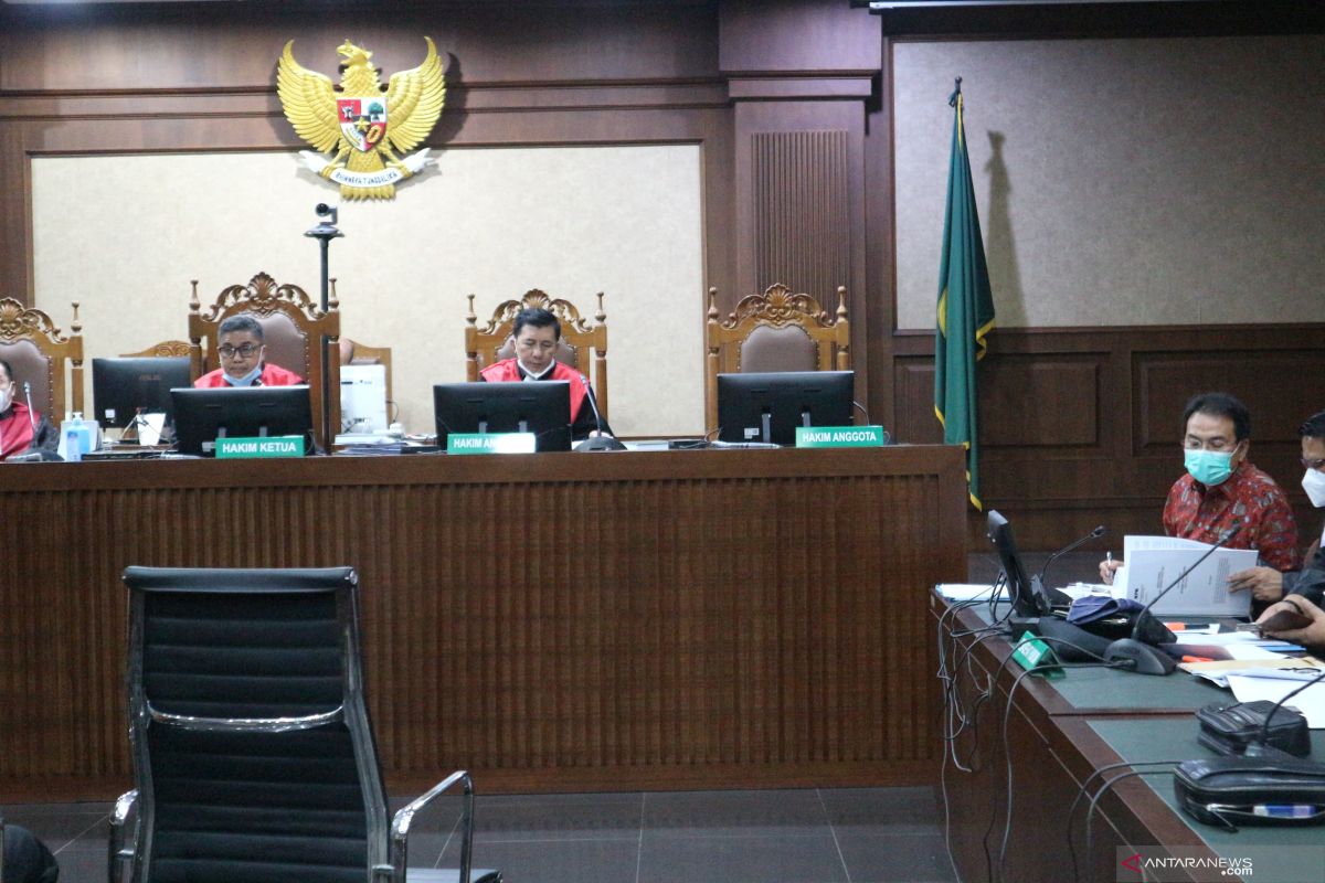 Azis Syamsuddin minta KPK buka rekaman CCTV kantor DPR