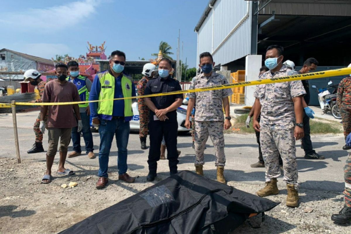 Boat carrying 57 Indonesian workers sinks in Malaysia, 10 died