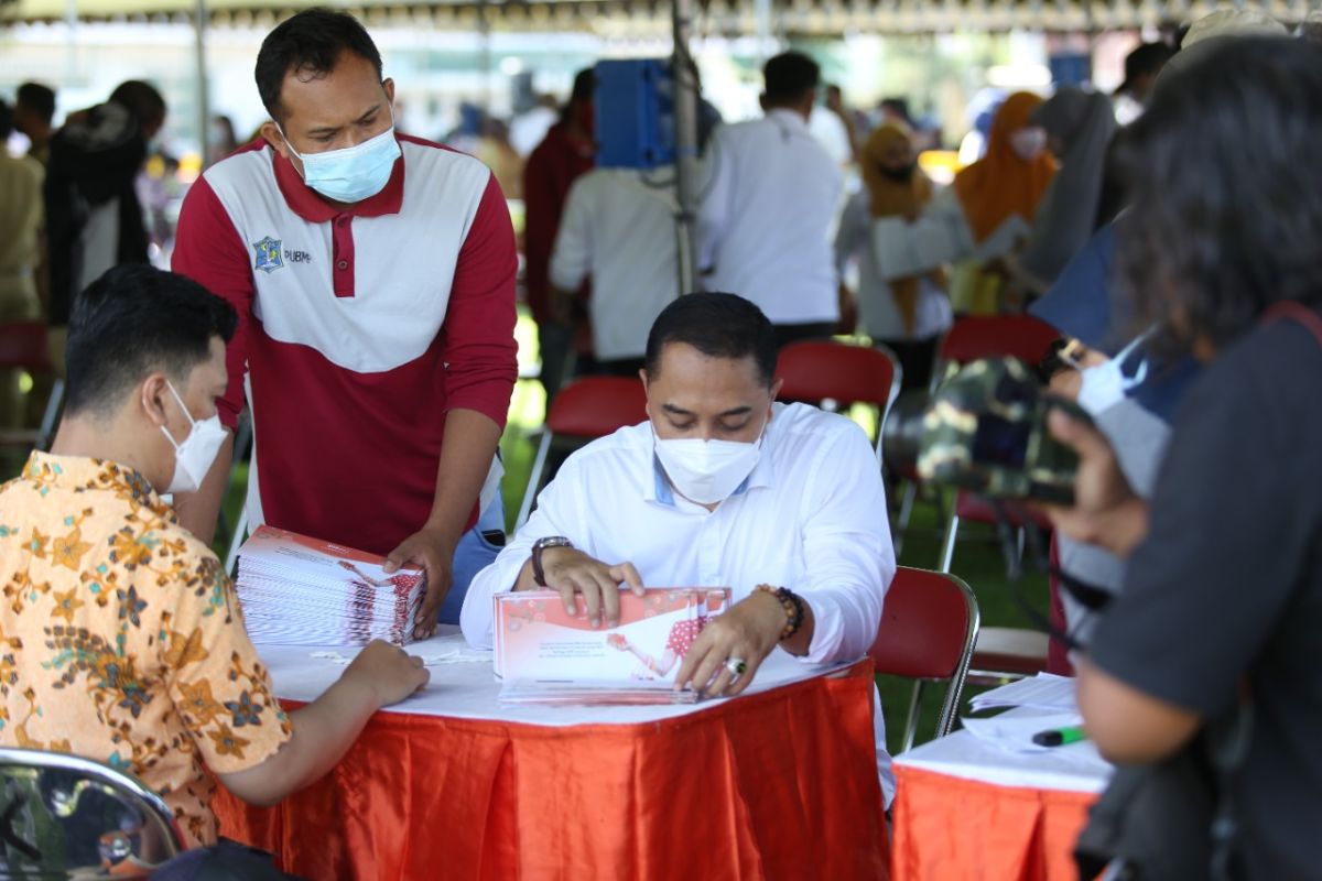 Wali kota Surabaya pastikan PKH-BPNT tersalurkan ke semua penerima manfaat