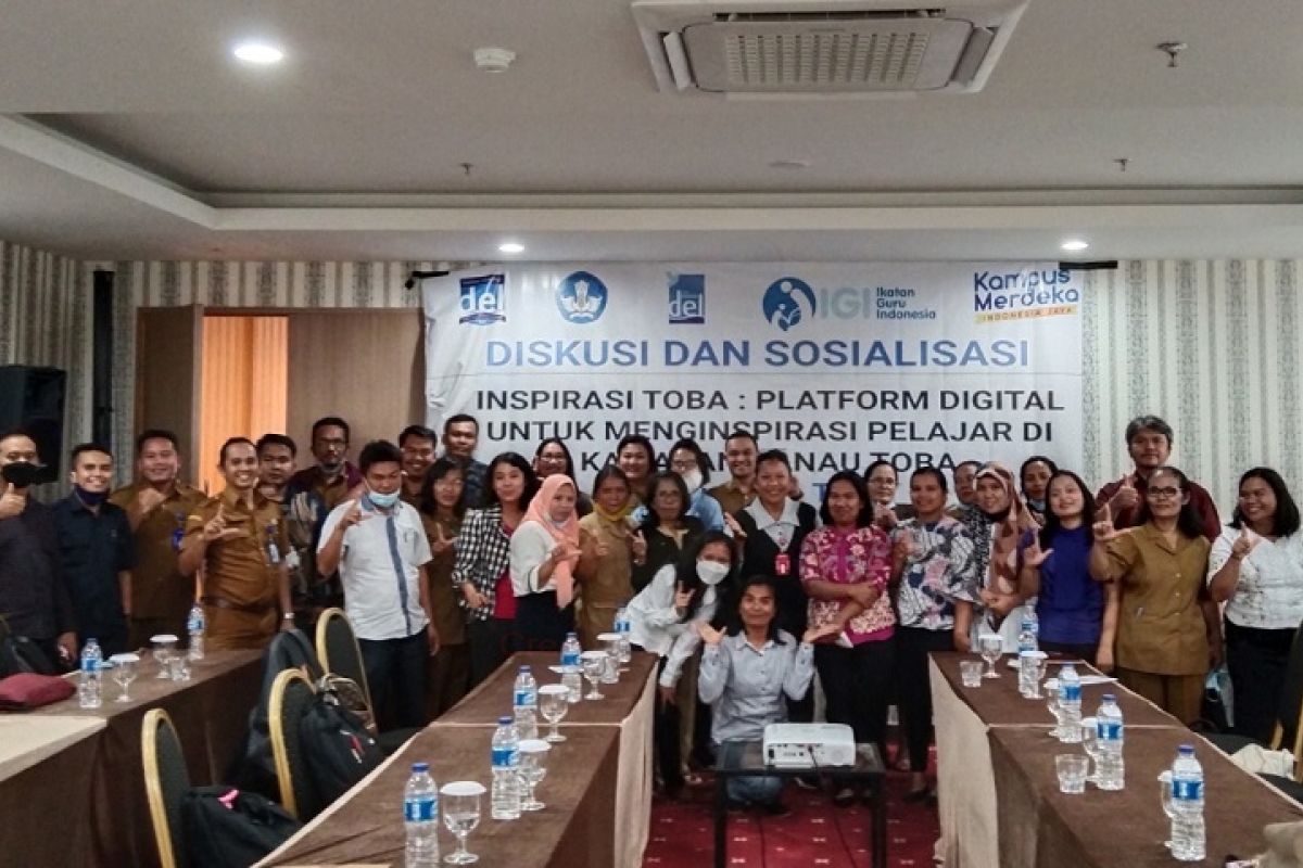 Sosialisasi aplikasi Platform Digital Inspirasi Toba